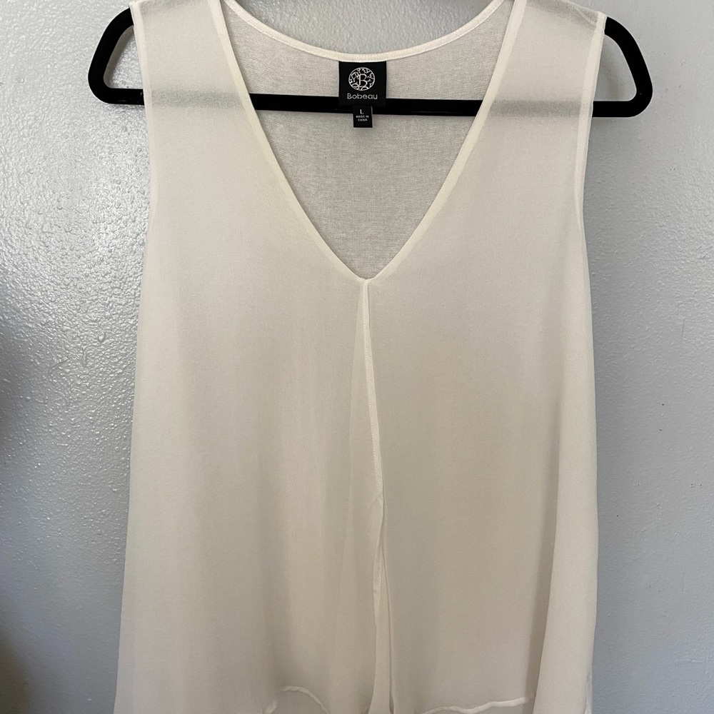 Women’s Bobeau White Blouse no Sleeves
